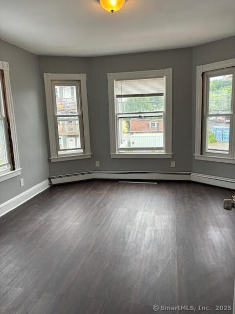 Building Photo - 118 E Farm St