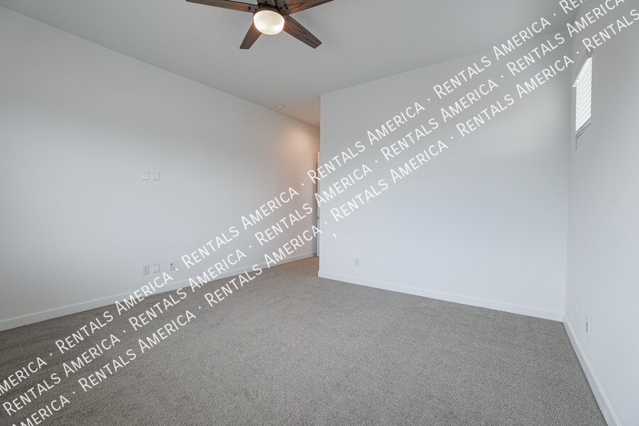 Building Photo - 24423 N 163rd Dr
