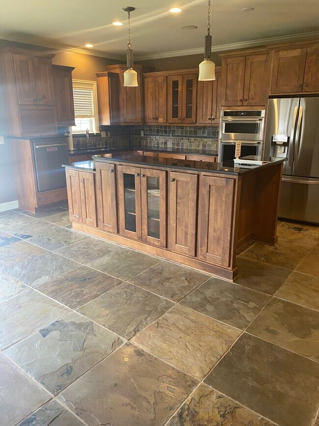 Building Photo - 4701 Thornbrook Ridge