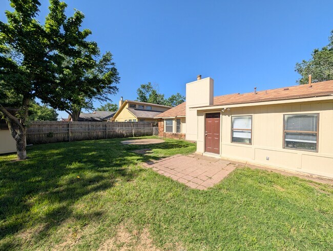 Building Photo - 1707 S 138th E Ave