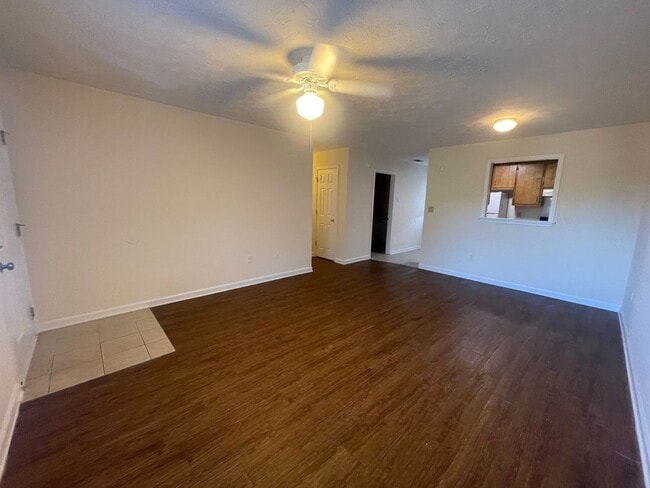 Building Photo - PRE-LEASING FOR AUGUST 2026!