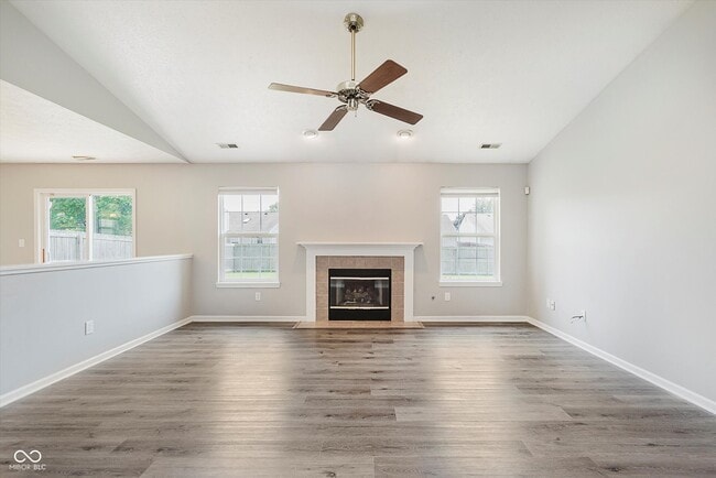Building Photo - 9645 Claymore Dr