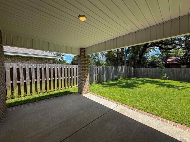 Building Photo - 7305 Lakeside Oak Ct