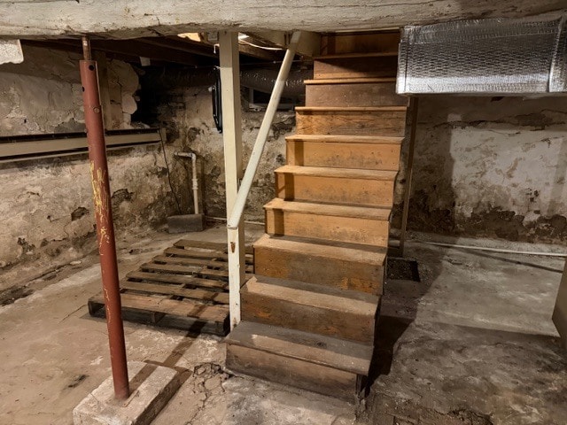 Building Photo - 2249 N Main St