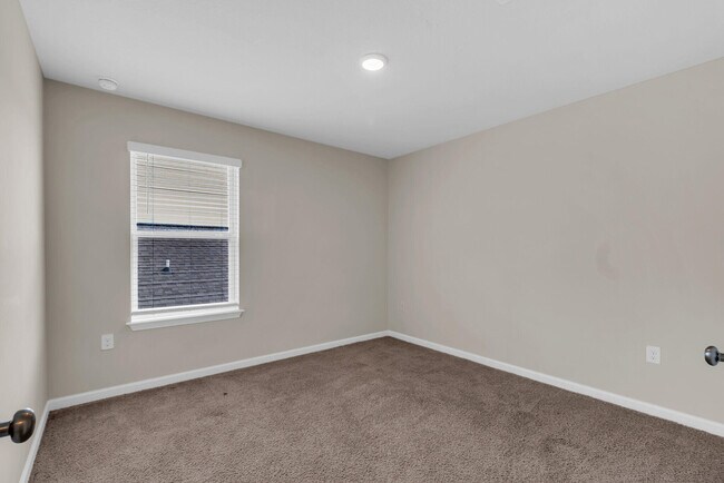 Building Photo - 585 Earl Godwin Rd