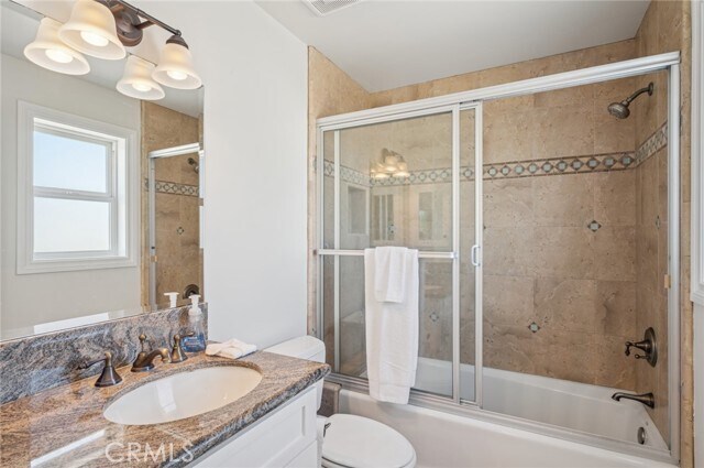 Building Photo - 6111 Seashore Dr
