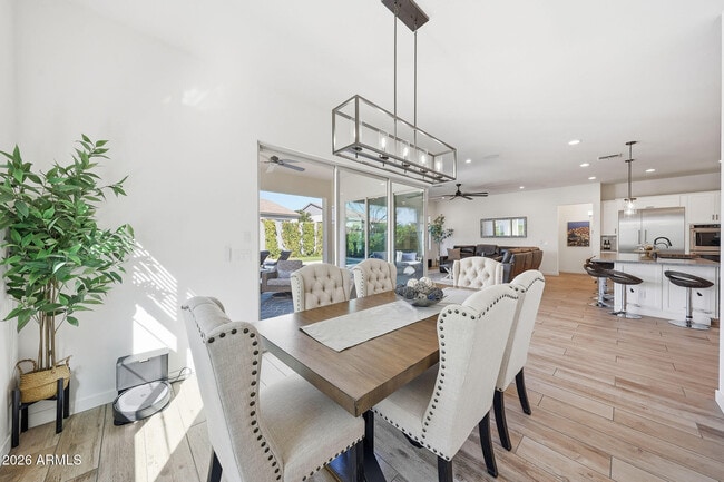 Building Photo - 4416 E Roy Rogers Rd