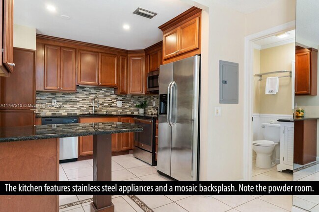 Building Photo - 6493 Via Regina