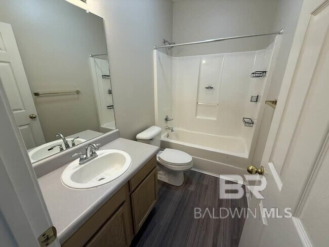 Building Photo - 2651 S Juniper St