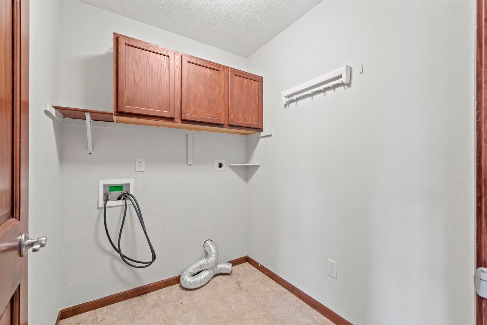Building Photo - 3510 Flowing Brook Dr