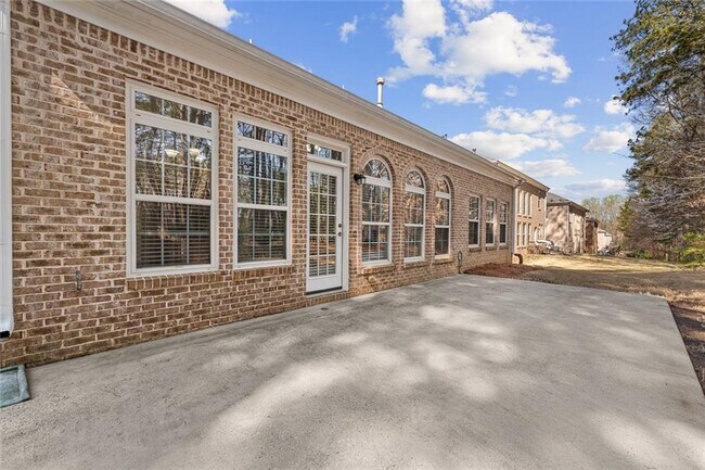 Building Photo - 3329 Rosecliff Trace NE