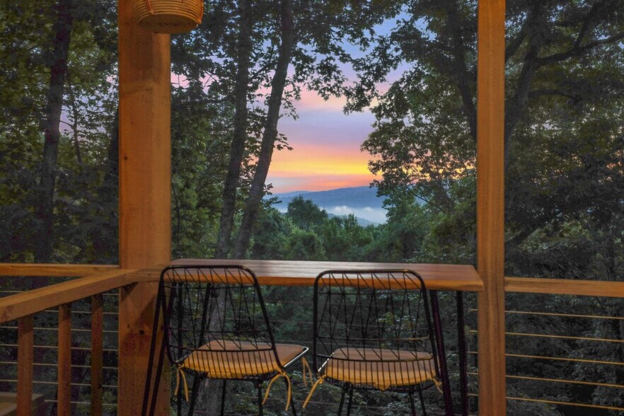 Building Photo - 10512 Wooton Rd