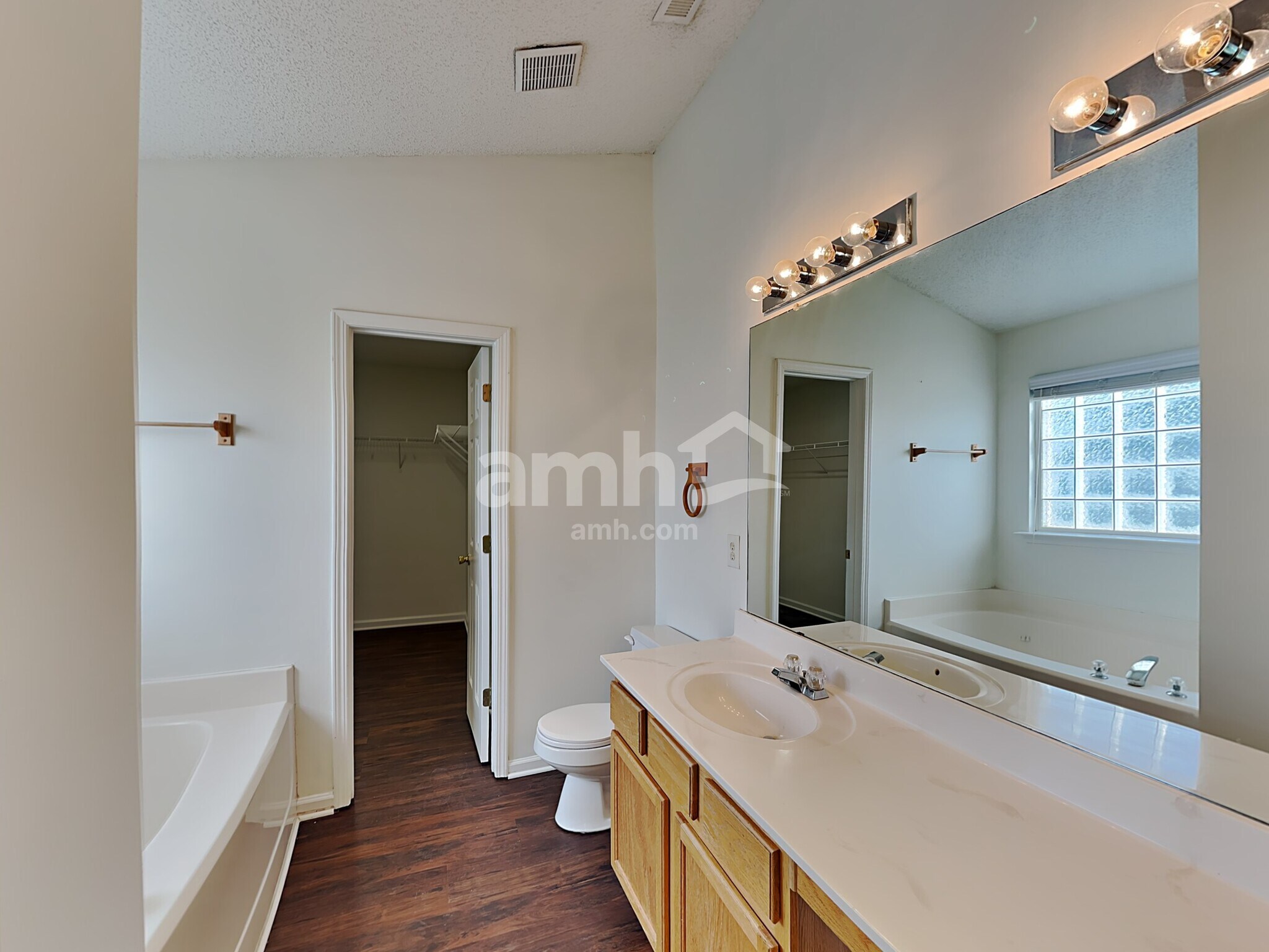 Building Photo - 10502 Plantain Ct