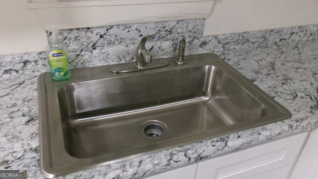 Building Photo - 17827 Hwy 129