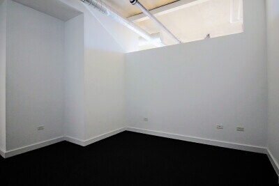 Building Photo - 2125 S Indiana Ave