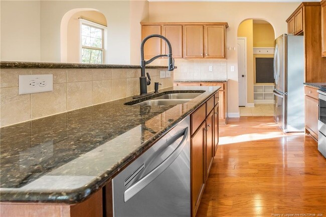 Building Photo - 2828 Deepwater Ct