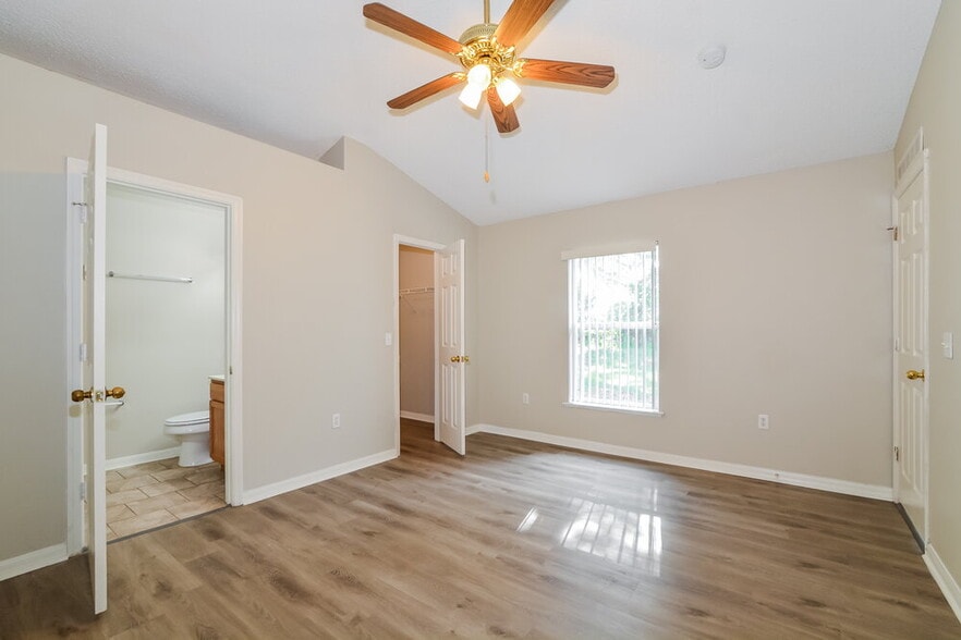Building Photo - 3830 Sleepy Hill Oaks Loop