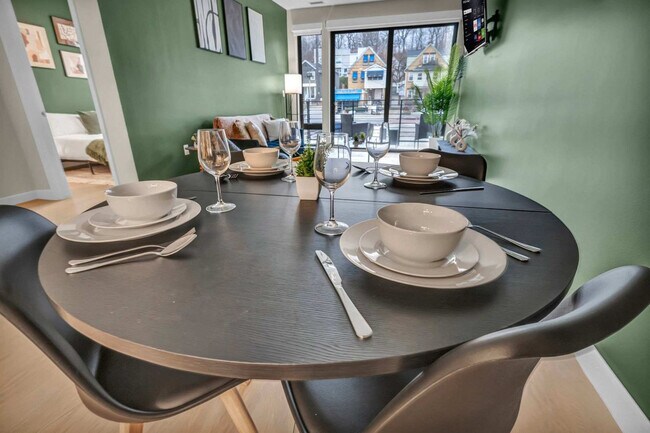 Building Photo - 2189 Cornell Rd