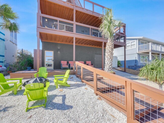 Building Photo - 5537 Pelican Way