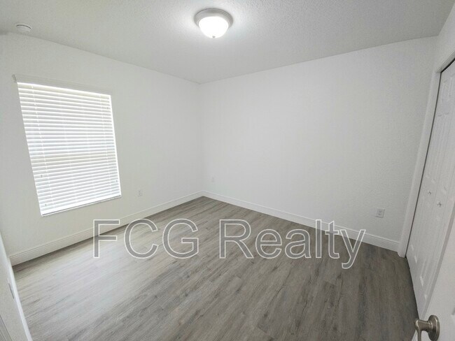 Building Photo - 175 Marion Oaks Golf Way