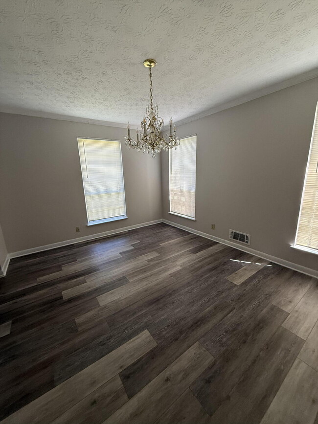 Building Photo - Modern Living Meets Country Charm – Fully ...