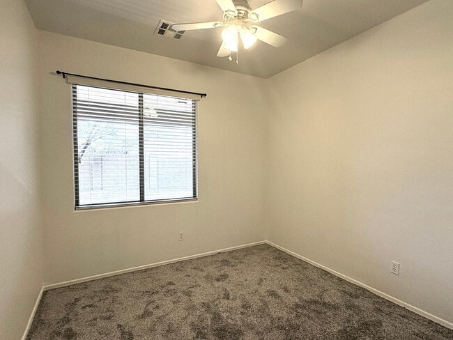 Building Photo - 18643 E Superstition Dr