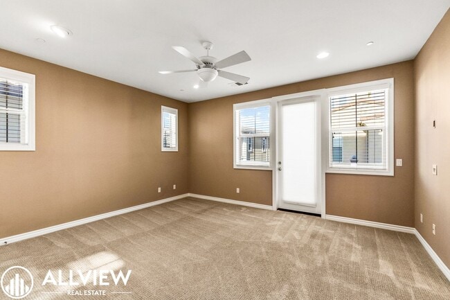 Building Photo - Highly Upgraded 4 Bed, 4.5 Bath Condo Available in Pacific Shores!