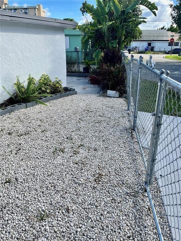 Building Photo - 2201 NE 135th Ln