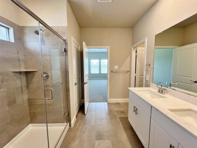 Building Photo - 678 Woodland Ave