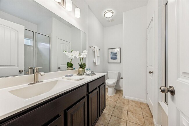 Building Photo - 4 bd/2.5 ba in Pflugerville ready for move in!