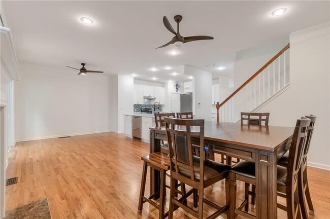 Building Photo - 1649 Emory Pl Dr NE