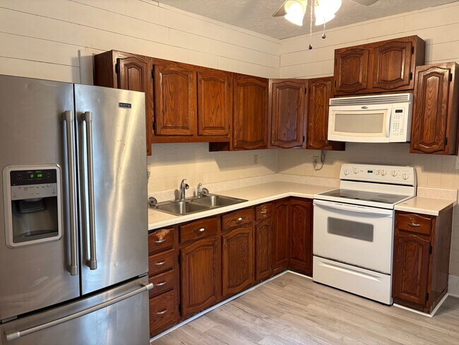 Building Photo - Duplex