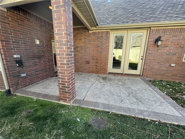 Building Photo - 21 S Prairie Dunes Dr