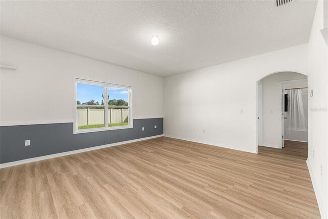 Building Photo - 8008 SW 62nd Ct