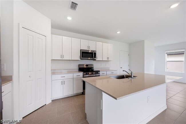 Building Photo - 4106 San Felice Ln