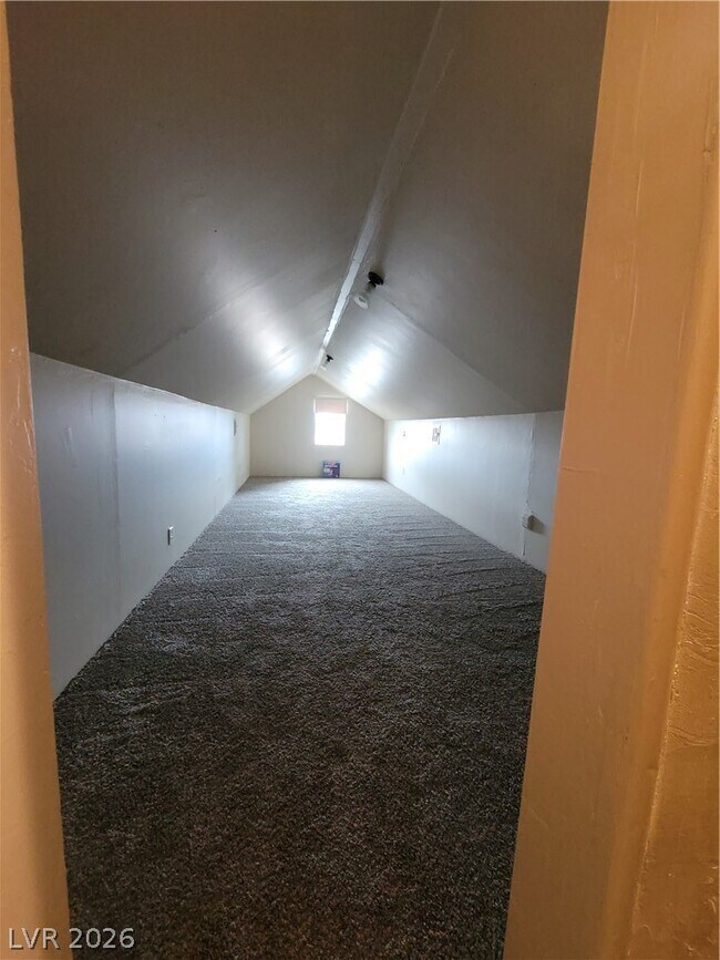 Building Photo - 1951 Jim Haworth