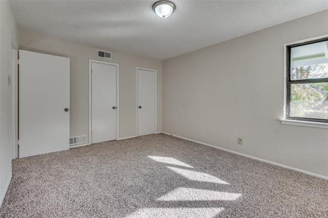 Building Photo - 1935 Utica Dr