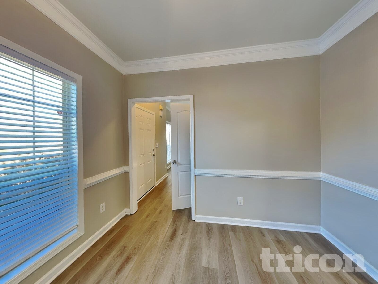 Building Photo - 12264 Crestwood Ct