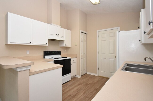 Building Photo - 8318 SW 64th Pl