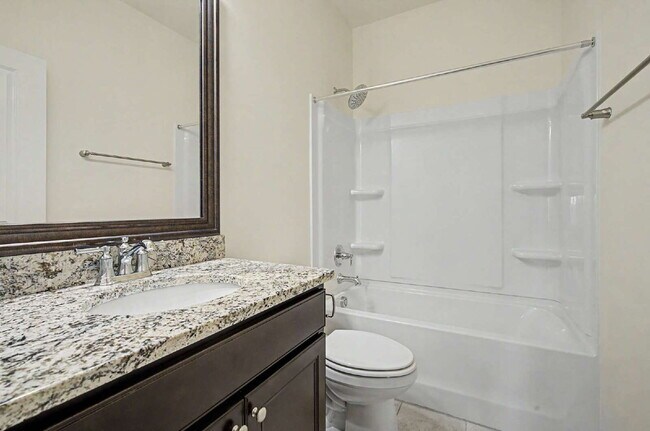 Building Photo - Spacious 4-Bedroom Home w/ Loft