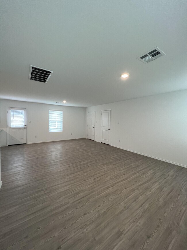 Building Photo - 13819 Llama Pl