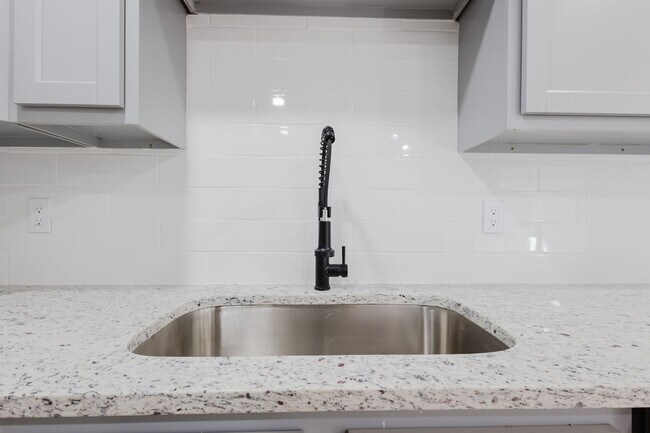 Building Photo - Completely Renovated House in the Holiday Hills Subdivision   251125