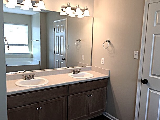 Building Photo - 62 Tranquil Pl