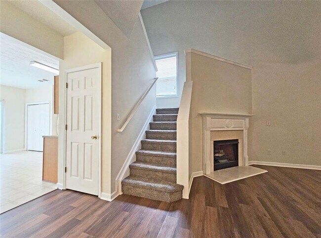 Building Photo - 735 Cool Weather Dr