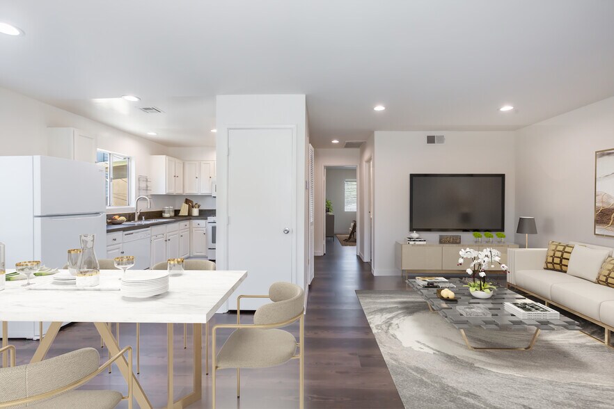 Dining Room / Living Room - 11481 Cumpston St