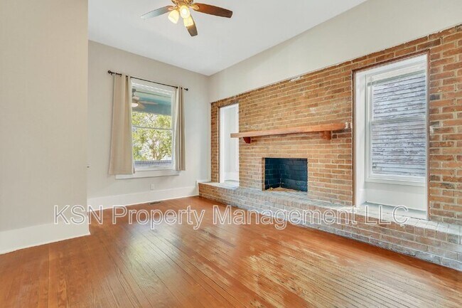 Building Photo - 309 W 33rd St