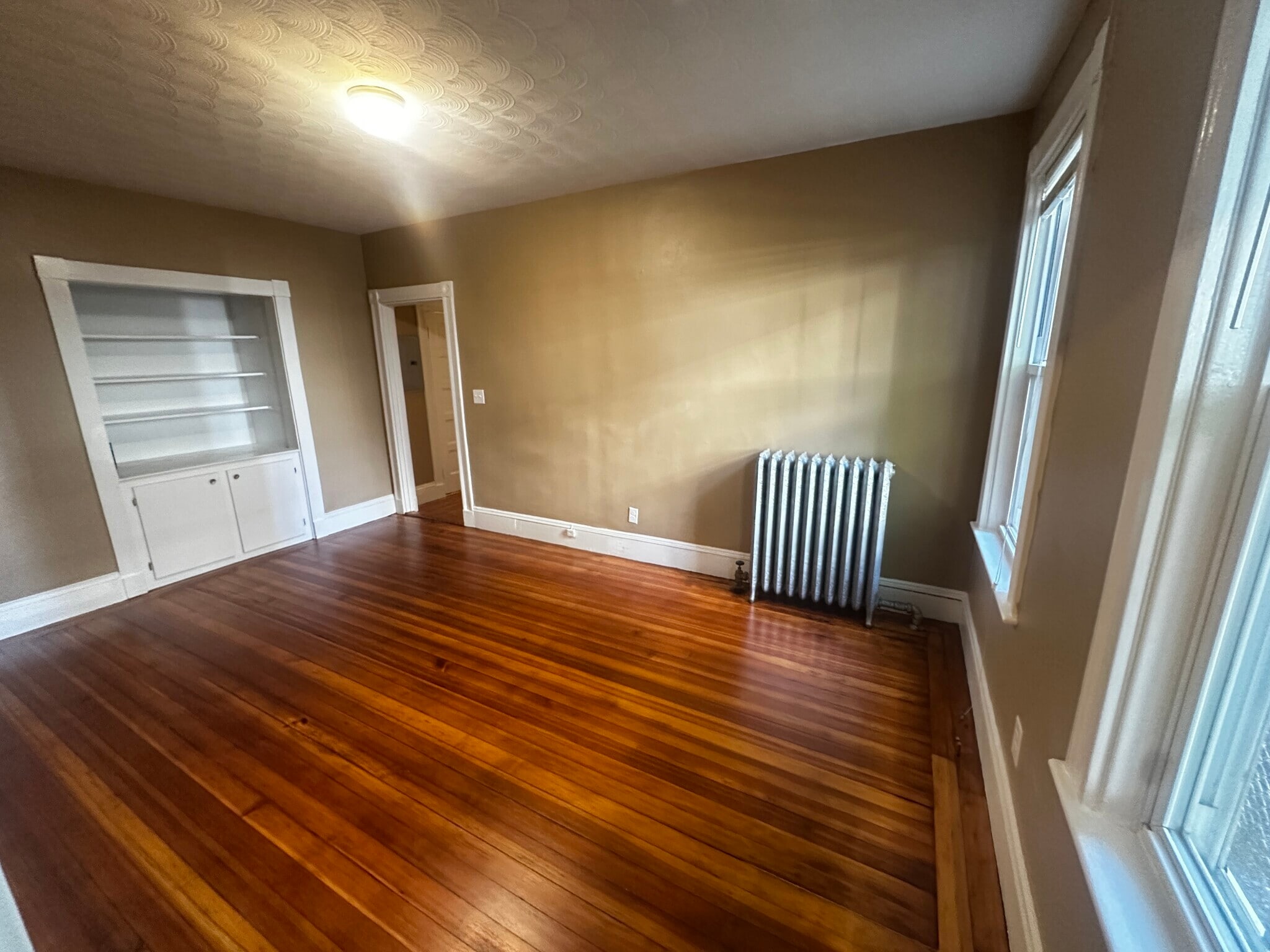 Building Photo - 30 Calvin St