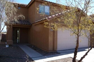Building Photo - 2038 Silver Grass Pl