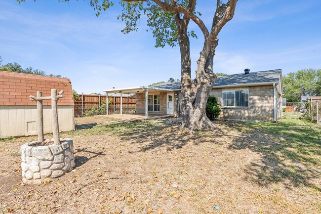 Building Photo - 540 Oldbridge Dr