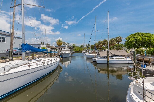 Building Photo - 26 NE 3rd St